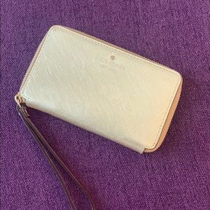 Authentic Kate Spade wallet/wristlet